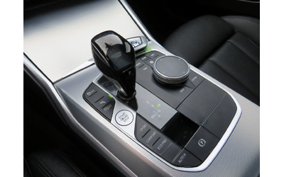 BMW 330 i XDRIVE* MEMORY* DIGITAL DASH* ПОДГРЕВ* ШИБИДАХ - автомобили, коли, обяви за нови и употребявани 11