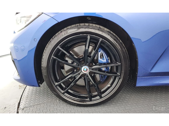 BMW 330 i M Sport* LASER* HARMAN KARDON* HEAD-UP* 360 CAM* - автомобили, коли, обяви за нови и употребявани 4