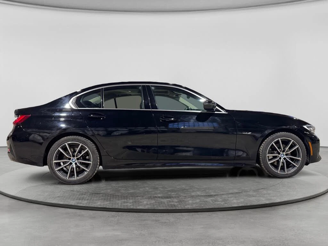 BMW 330 e* CARPLAY* МЪРТВА ТОЧКА* СЛЕДЕНЕ НА ЛЕНТИ* КАМЕРА - автомобили, коли, обяви за нови и употребявани 2