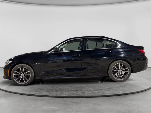 BMW 330 e* CARPLAY* МЪРТВА ТОЧКА* СЛЕДЕНЕ НА ЛЕНТИ* КАМЕРА - автомобили, коли, обяви за нови и употребявани 3