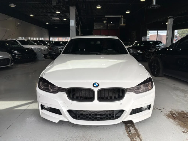 BMW 330 * xDrive * * HeadUp* AвтоКредит* (ЦЕНА ДО БГ) - автомобили, коли, обяви за нови и употребявани 1