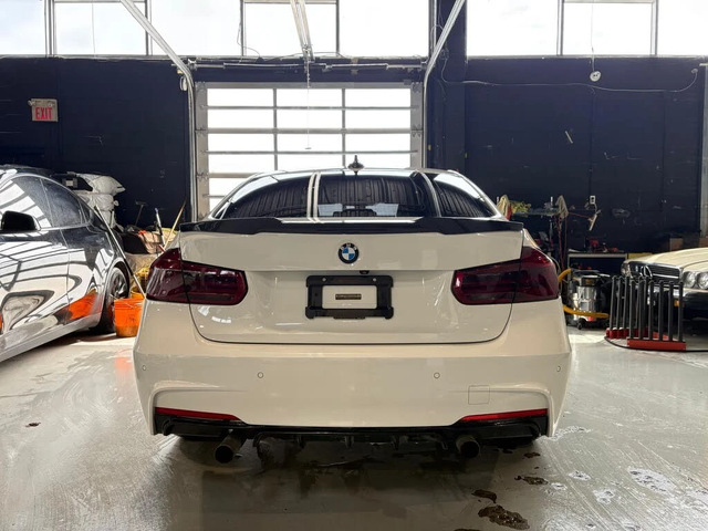 BMW 330 * xDrive * * HeadUp* AвтоКредит* (ЦЕНА ДО БГ) - автомобили, коли, обяви за нови и употребявани 2