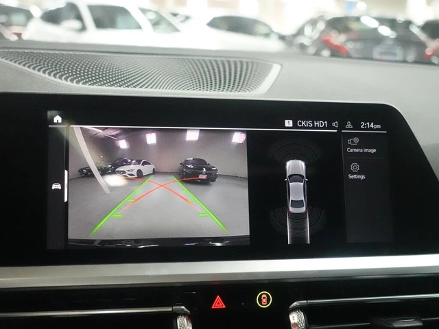 BMW 330 i * M-Package* HeadUp * АвтоКредит * (ЦЕНА ДО БГ) - автомобили, коли, обяви за нови и употребявани 13