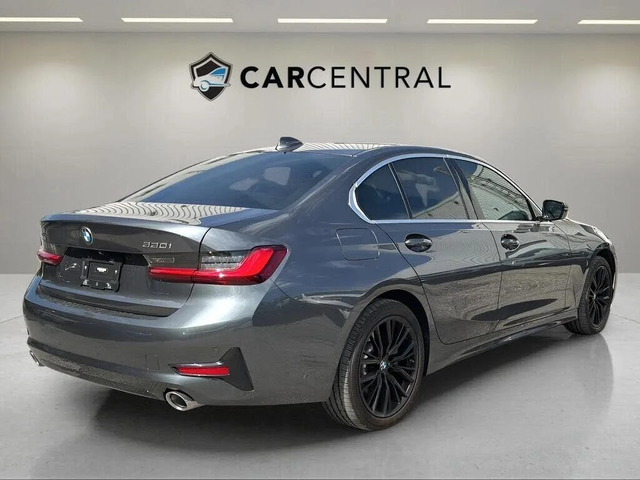 BMW 330 * xDrive * * HeadUp* AвтоКредит* (ЦЕНА ДО БГ) - автомобили, коли, обяви за нови и употребявани 3