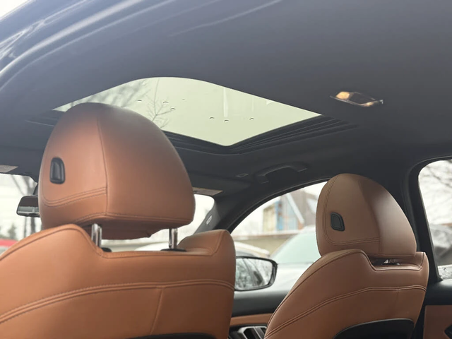 BMW 330 e * xdrive* * HeadUp* AвтоКредит* (ЦЕНА ДО БГ) - автомобили, коли, обяви за нови и употребявани 11