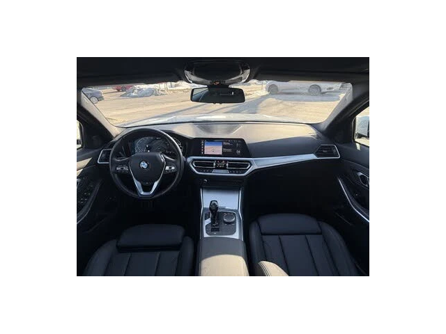 BMW 330 e * xdrive* * HeadUp* AвтоКредит* (ЦЕНА ДО БГ) - автомобили, коли, обяви за нови и употребявани 9