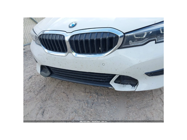 BMW 330 DIGITAL* Hi-Fi* CARPLAY* CAMERA* - автомобили, коли, обяви за нови и употребявани 8