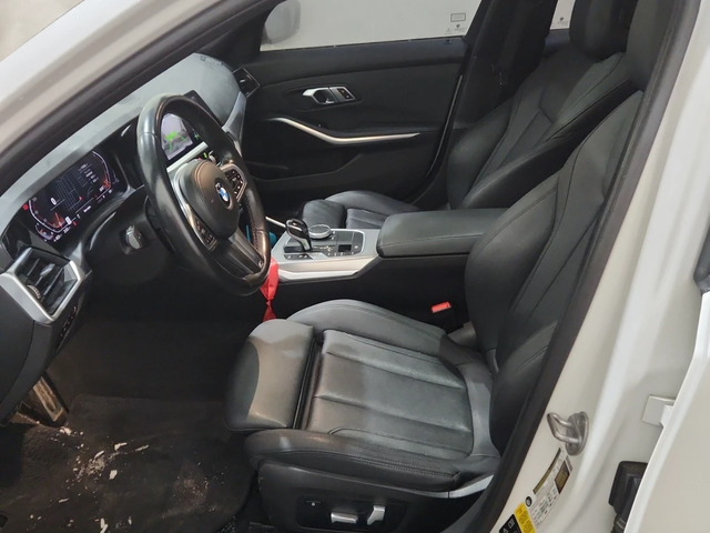 BMW 330 X-Drive* M-Pack* Digital - автомобили, коли, обяви за нови и употребявани 5