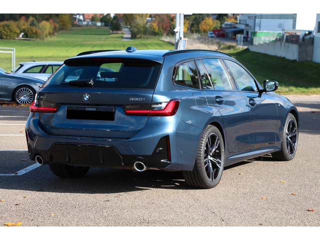 BMW 330 xDrive Touring ACC* LED* - автомобили, коли, обяви за нови и употребявани 1