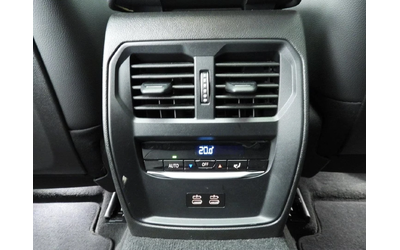 BMW 330 Sedan 330d xDrive | M-Sport - автомобили, коли, обяви за нови и употребявани 10