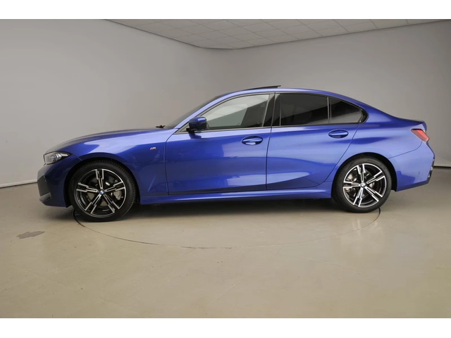 BMW 330 Sedan 330d xDrive | M-Sport - автомобили, коли, обяви за нови и употребявани 2