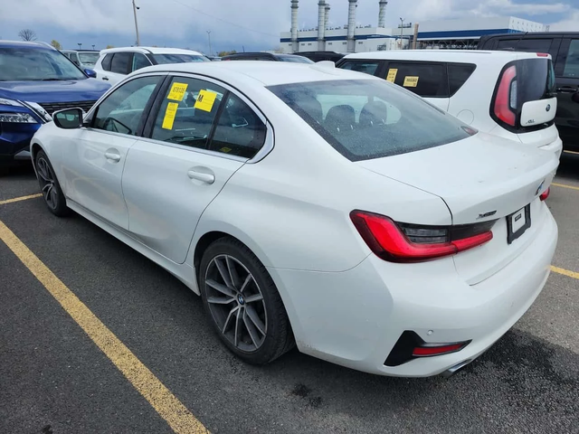 BMW 330 * XDRIVE * CARFAX * 2 КЛЮЧА * ПАНОРАМА * - автомобили, коли, обяви за нови и употребявани 3