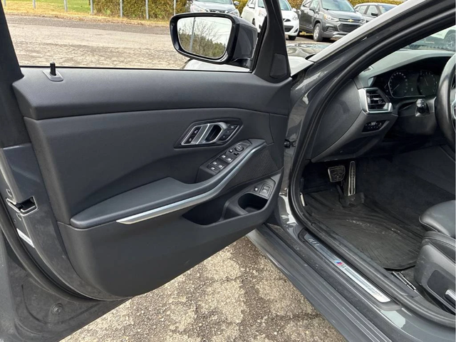 BMW 330 e * CARFAX * М ПАКЕТ * ЦЕНА ДО БЪЛГАРИЯ - автомобили, коли, обяви за нови и употребявани 8