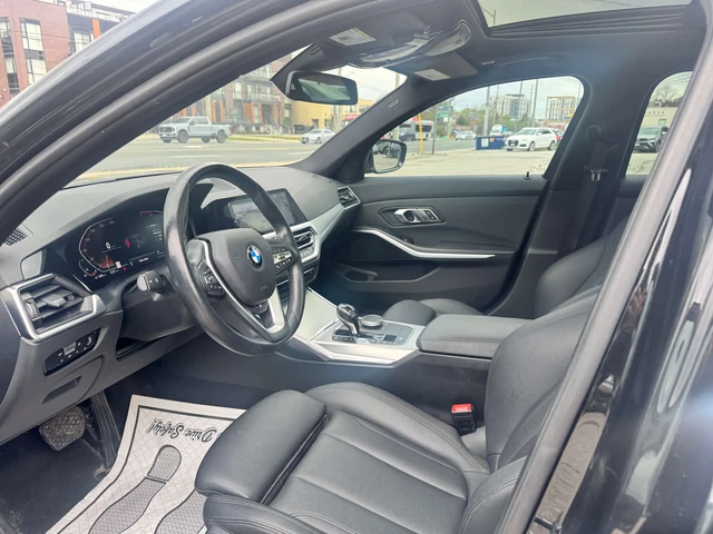 BMW 330 * 330i xDrive * CARFAX * ШИБИДАХ * BLIND SPOT * - автомобили, коли, обяви за нови и употребявани 4