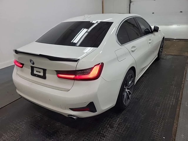 BMW 330 I XDRIVE/ДВА КЛЮЧА/ШИБИДАХ - автомобили, коли, обяви за нови и употребявани 2