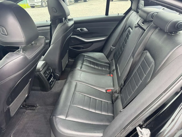 BMW 330 I xDrive * ПОДГРЕВИ* ПАНОРАМА* - автомобили, коли, обяви за нови и употребявани 9