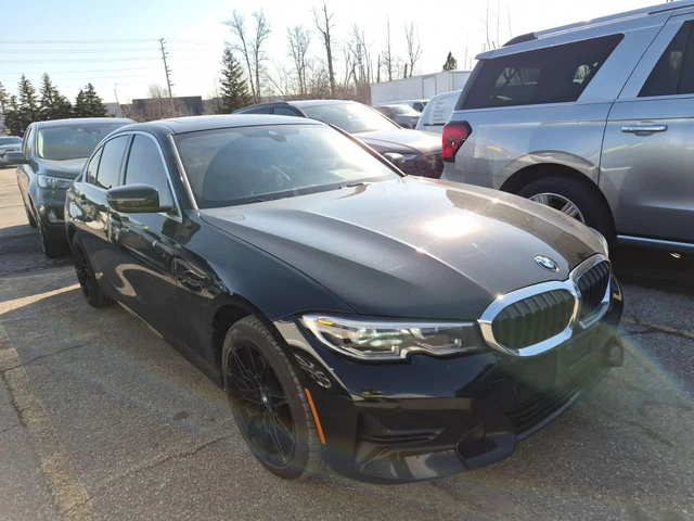 BMW 330 * XDRIVE * CARFAX * 2 КЛЮЧА * ПАНОРАМА * - автомобили, коли, обяви за нови и употребявани 1