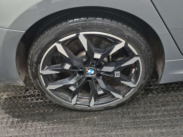 BMW 330 I xDrive * HARMAN/KARDON* ПОДГРЕВИ* ШИБИДАХ* - автомобили, коли, обяви за нови и употребявани 10
