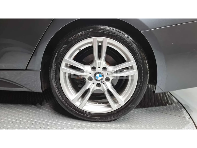 BMW 330 M-pack* AMBIENTNO* ПОДГРЕВИ* ШИБИДАХ* - автомобили, коли, обяви за нови и употребявани 12