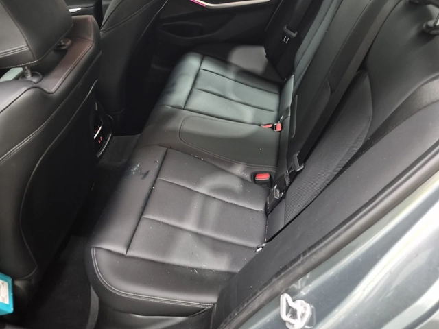 BMW 330 i xDrive * БЕЗ ИНЦИДЕНТИ * ДИГ ТАБЛО* CARFAX - автомобили, коли, обяви за нови и употребявани 10