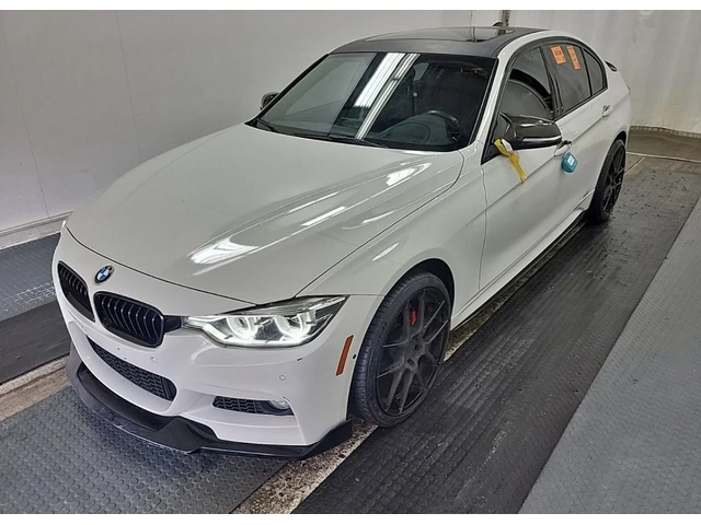 BMW 330 XDRIVE * M ПАКЕТ * CARFAX * АВТО КРЕДИТ * - автомобили, коли, обяви за нови и употребявани 0