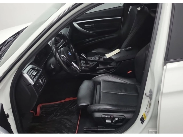 BMW 330 XDRIVE * M ПАКЕТ * CARFAX * АВТО КРЕДИТ * - автомобили, коли, обяви за нови и употребявани 4