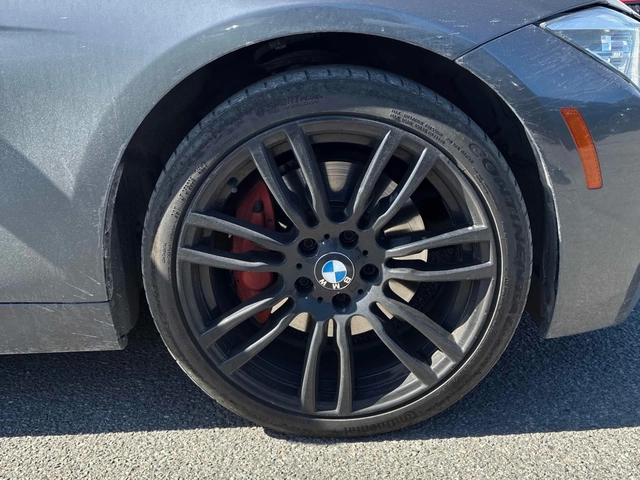 BMW 330 xDrive * М ПАКЕТ * ПОДГРЕВ * ПАНОРАМА * CARFAX - автомобили, коли, обяви за нови и употребявани 15