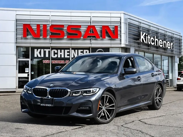 BMW 700 330i xDrive | M Sport Package - автомобили, коли, обяви за нови и употребявани 0