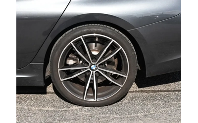BMW 700 330i xDrive | M Sport Package - автомобили, коли, обяви за нови и употребявани 7