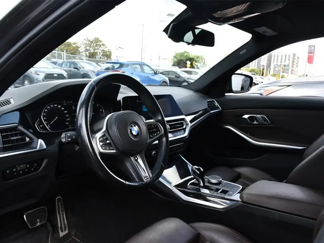 BMW 700 330i xDrive | M Sport Package - автомобили, коли, обяви за нови и употребявани 8