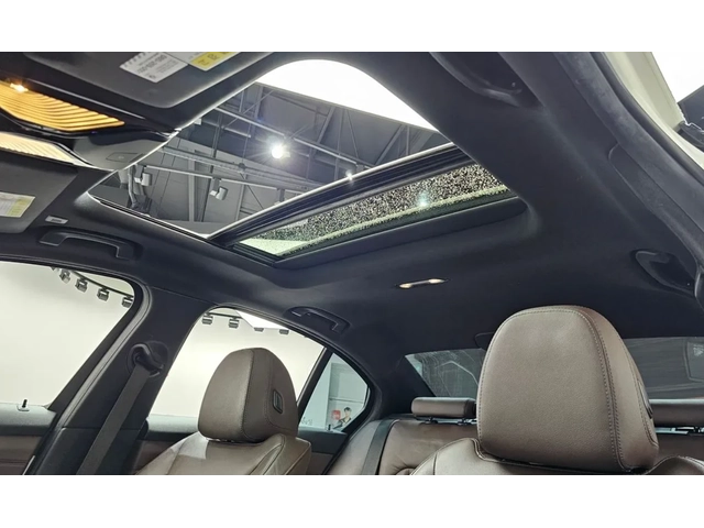 BMW 330 M package/Harman Kardon/ 360 КАМЕРИ / SHADOW LINE/ - автомобили, коли, обяви за нови и употребявани 14