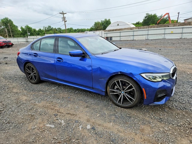 BMW 330 XDRIVE* HUD* ПОДГРЕВ* HARMON* ШИБЕДАХ - автомобили, коли, обяви за нови и употребявани 3