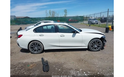 BMW 330 xDrive* LANE* DISTRO - автомобили, коли, обяви за нови и употребявани 12