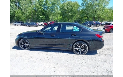 BMW 330 xDrive* M-SPORT* HARMAN KARDON* HEAD UP - автомобили, коли, обяви за нови и употребявани 13