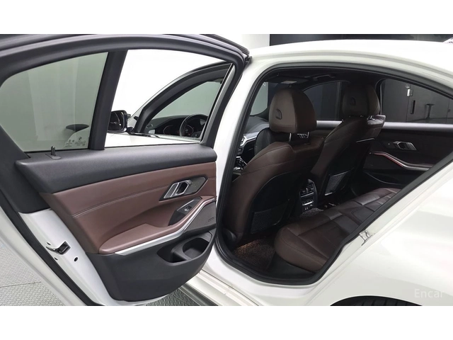 BMW 330 M* SPORT* HARMON* KARDON* ХЕДЪП* LANE* ASSIST* КАМ - автомобили, коли, обяви за нови и употребявани 15