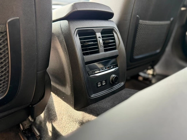 BMW 330 xDrive* DISTRONIC* LANE* ПОДГРЕВ + ВОЛАН - автомобили, коли, обяви за нови и употребявани 10