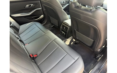 BMW 330 xDrive* DISTRONIC* LANE* ПОДГРЕВ + ВОЛАН - автомобили, коли, обяви за нови и употребявани 12