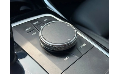 BMW 330 xDrive* DISTRONIC* LANE* ПОДГРЕВ + ВОЛАН - автомобили, коли, обяви за нови и употребявани 6