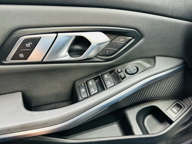 BMW 330 xDrive* DISTRONIC* LANE* ПОДГРЕВ + ВОЛАН - автомобили, коли, обяви за нови и употребявани 10