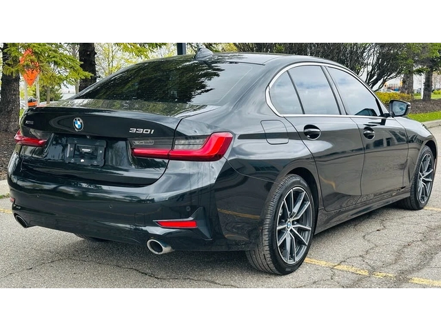 BMW 330 xDrive* DISTRONIC* LANE* ПОДГРЕВ + ВОЛАН - автомобили, коли, обяви за нови и употребявани 3