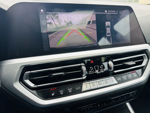 BMW 330 xDrive* DISTRONIC* LANE* ПОДГРЕВ + ВОЛАН - автомобили, коли, обяви за нови и употребявани 5