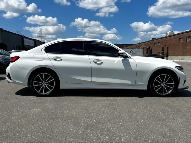 BMW 330 330i xDrive Sport Package - автомобили, коли, обяви за нови и употребявани 5