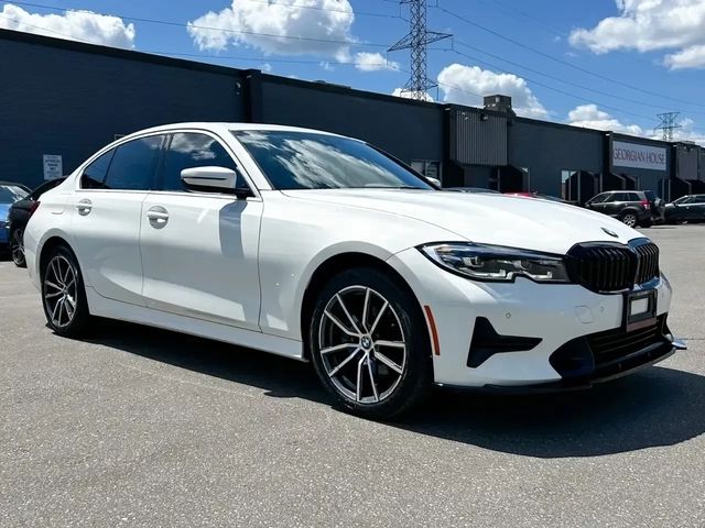 BMW 330 330i xDrive Sport Package - автомобили, коли, обяви за нови и употребявани 6