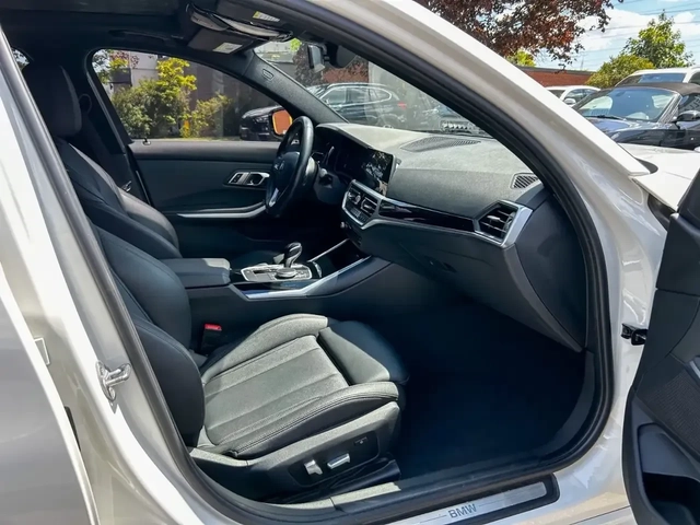 BMW 330 330i xDrive Sport Package - автомобили, коли, обяви за нови и употребявани 7