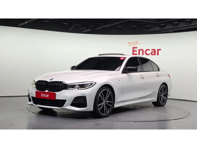 BMW 330 i M Sport - автомобили, коли, обяви за нови и употребявани 0