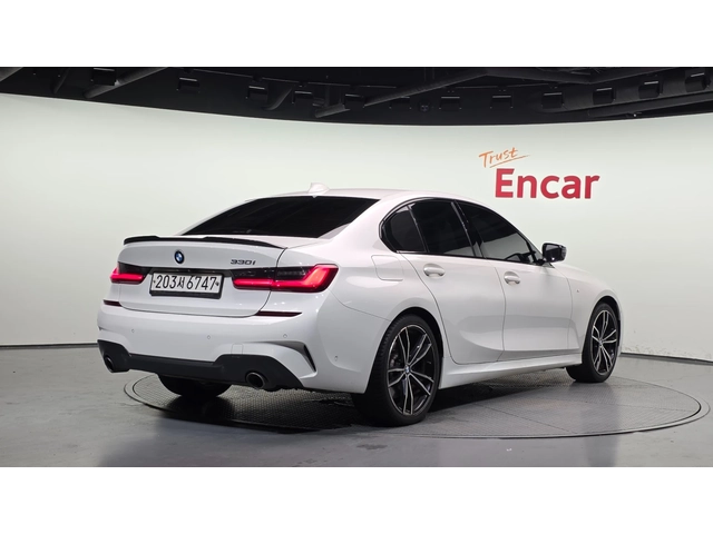 BMW 330 i M Sport - автомобили, коли, обяви за нови и употребявани 1