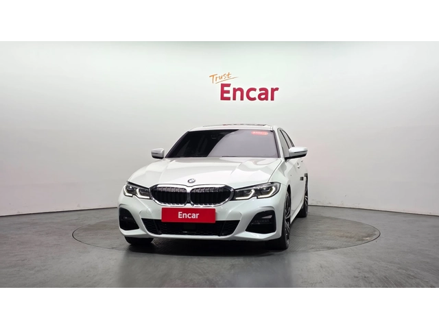 BMW 330 i xDrive M Sport - автомобили, коли, обяви за нови и употребявани 2