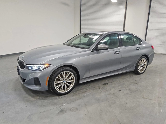 BMW 330 xi xDrive - автомобили, коли, обяви за нови и употребявани 0
