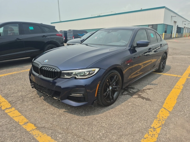 BMW 330 xDrive / Navigation / Blind Spot / Camera / Memory - автомобили, коли, обяви за нови и употребявани 0