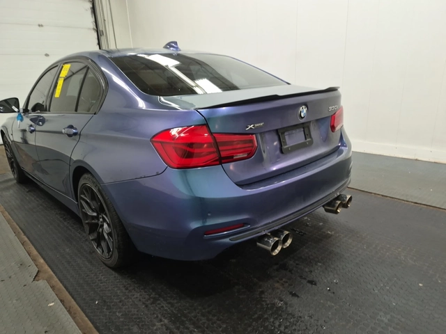 BMW 330 xDrive - автомобили, коли, обяви за нови и употребявани 3